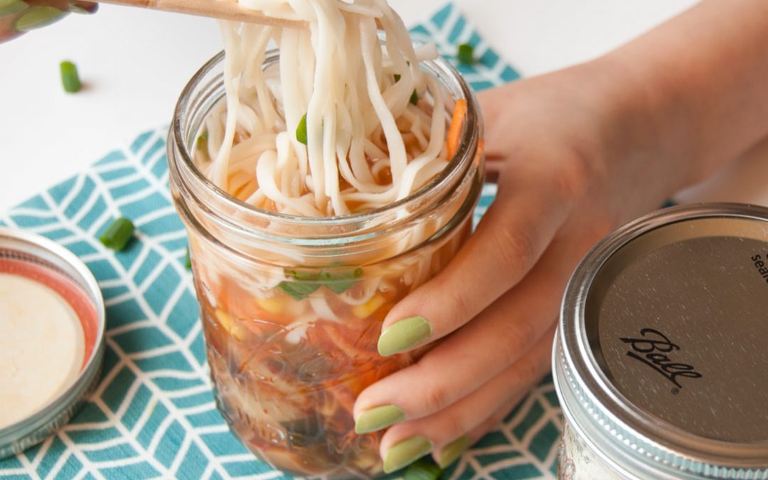 Homemade Instant Healthy Ramen Recipe That You can Store in Mason Jars