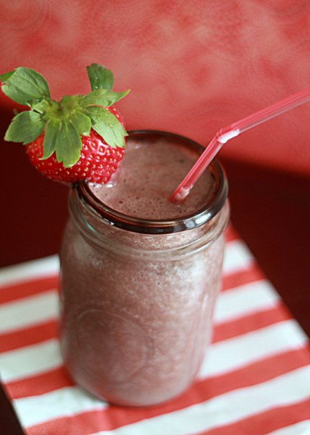 Berrylicious Chocolate Protein Smoothie