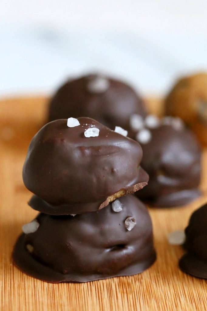 Vegan Chocolate Recipe: COOKIE DOUGH TRUFFLES