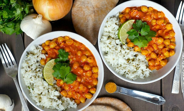 Easy Slow-Cooked Vegan Curry with Chickpea Recipe
